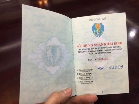 Bí thư Đà nẵng không đi xe biển số giả ảnh 2 Bi thu Da nang khong di xe bien so gia anh 2