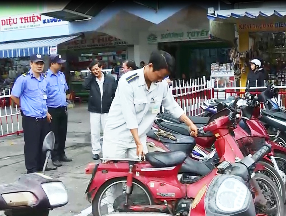 Tai chiem via he, lanh dao phuong phai chiu trach nhiem hinh anh