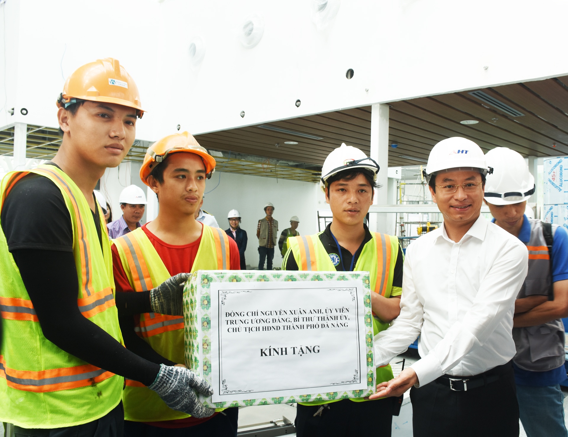 Nha ga quoc te san bay Da Nang anh 1