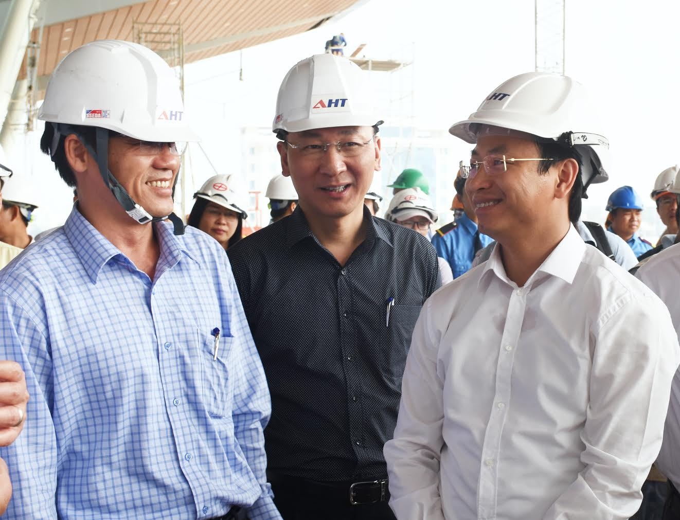 Bi thu Da Nang: Se giao nhieu du an lon cho tu nhan lam hinh anh