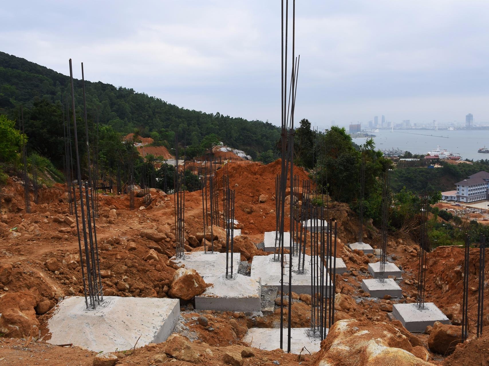 Da Nang bao cao Thu tuong ve 40 mong biet thu khong phep o Son Tra hinh anh