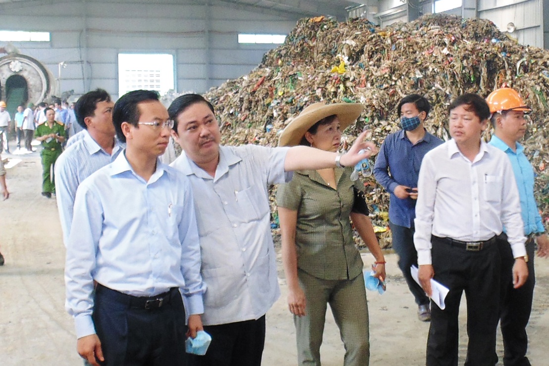 Bi thu Da Nang: 'Dung lay su yeu, ghet de doi xu voi doanh nghiep' hinh anh