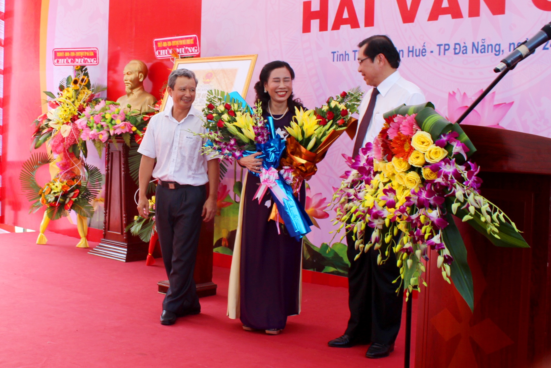 Cong nhan di tich quoc gia Hai Van Quang anh 1