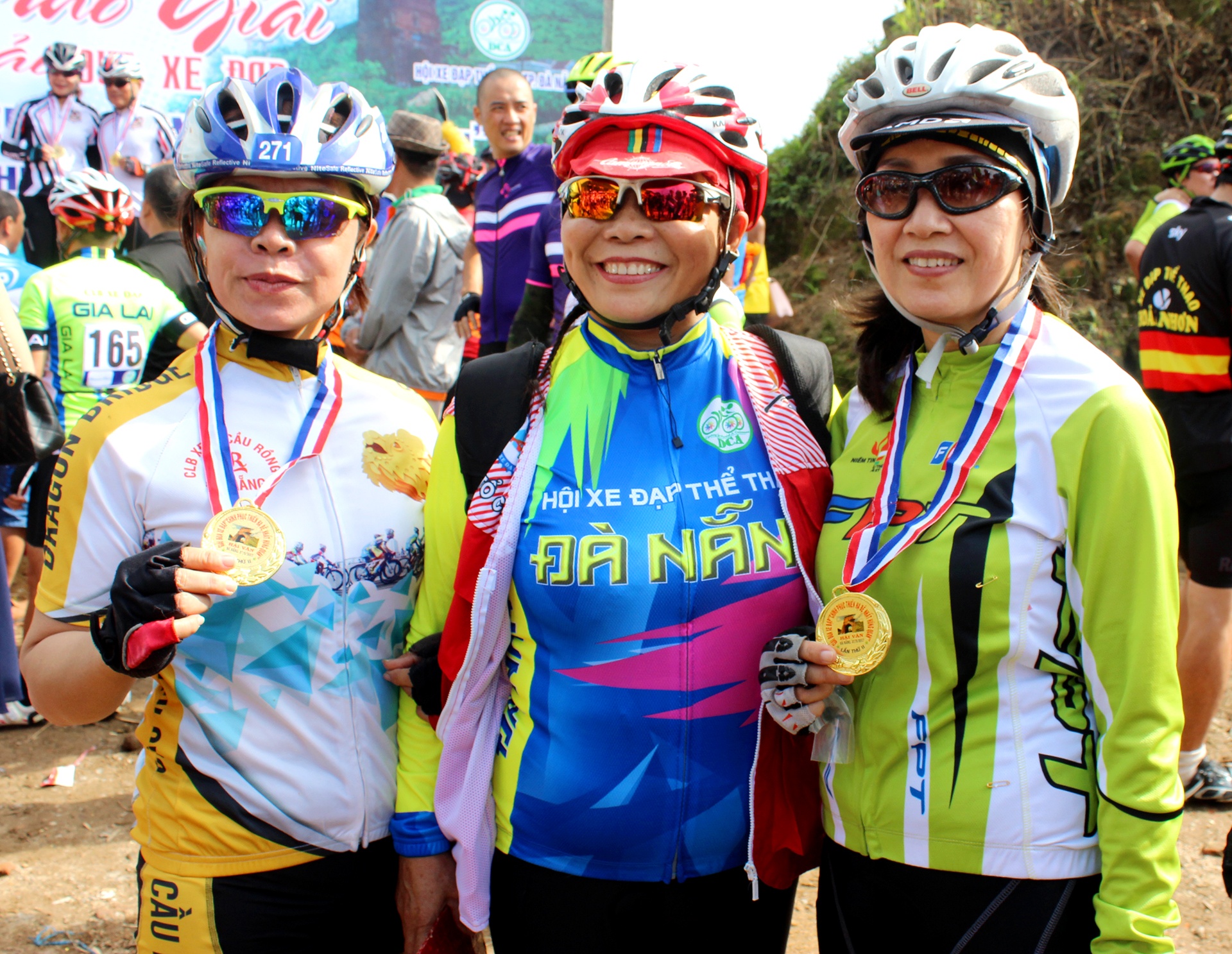 Khoi tranh giai dua xe dap o Da Nang anh 9