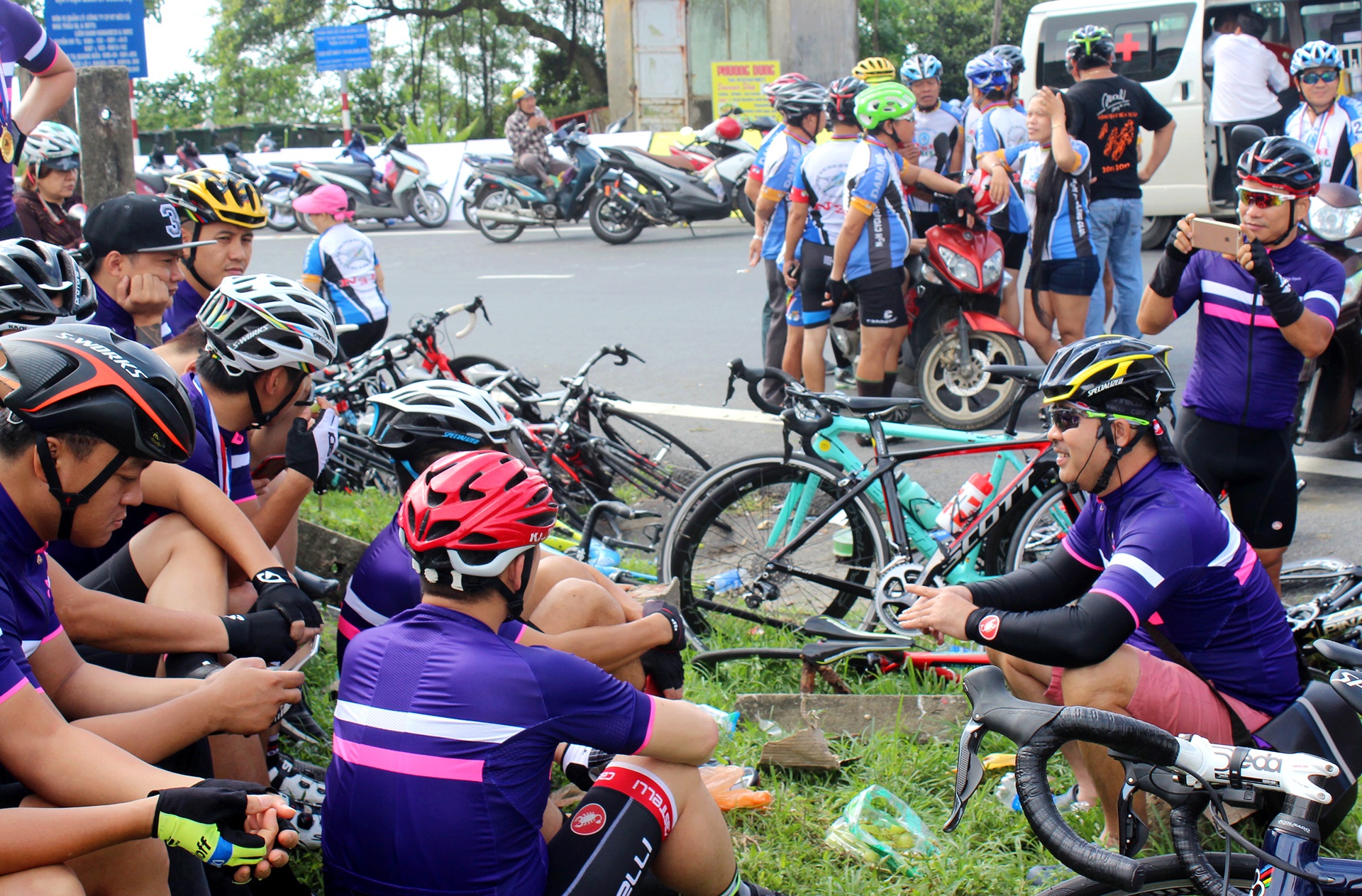 Khoi tranh giai dua xe dap o Da Nang anh 8