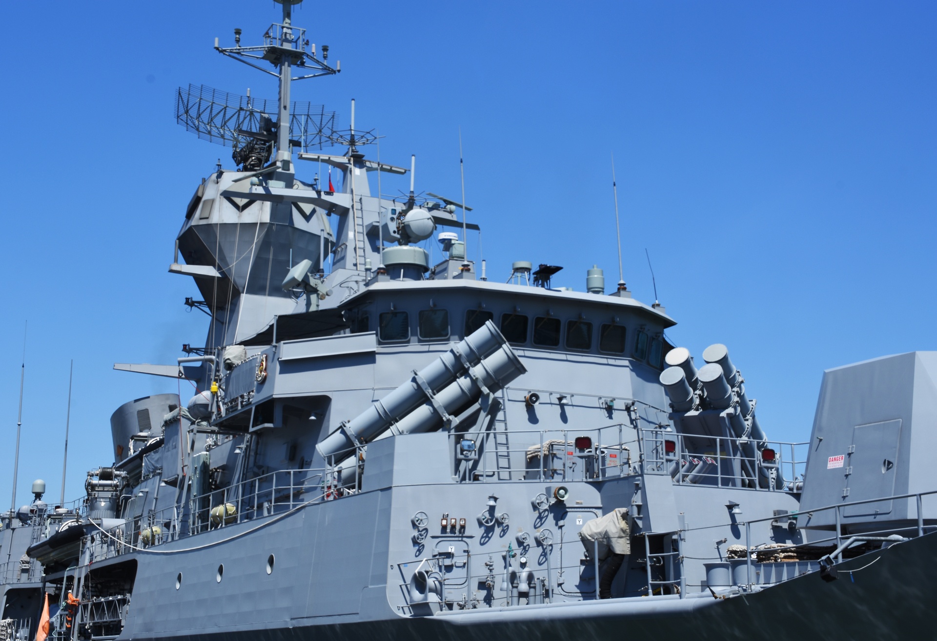 Tau chien hai quan Australia tham Da Nang anh 4