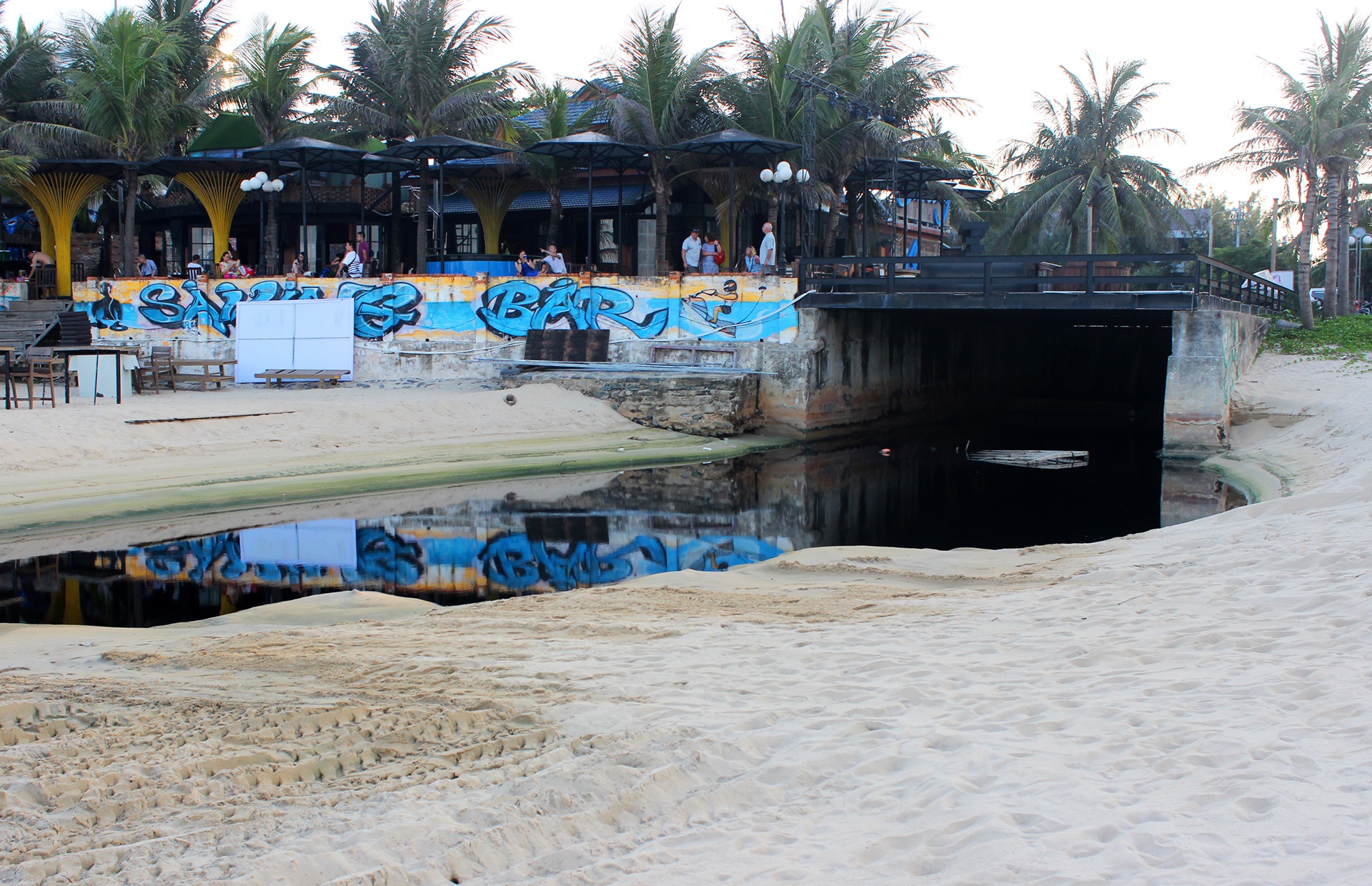 Khac phuc xa thai ra bien Da Nang anh 1