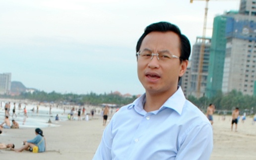 Bi thu Nguyen Xuan Anh lang le thi sat bai bien Da Nang hinh anh