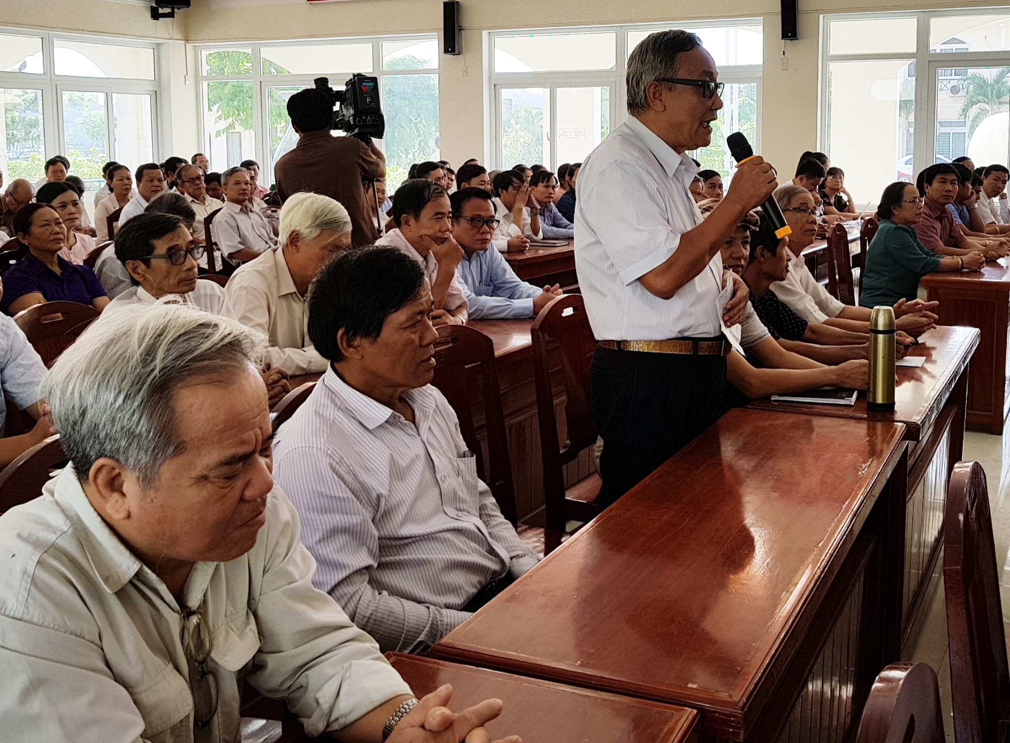 Cu tri chat van ve viec dao xoi Son Tra anh 3