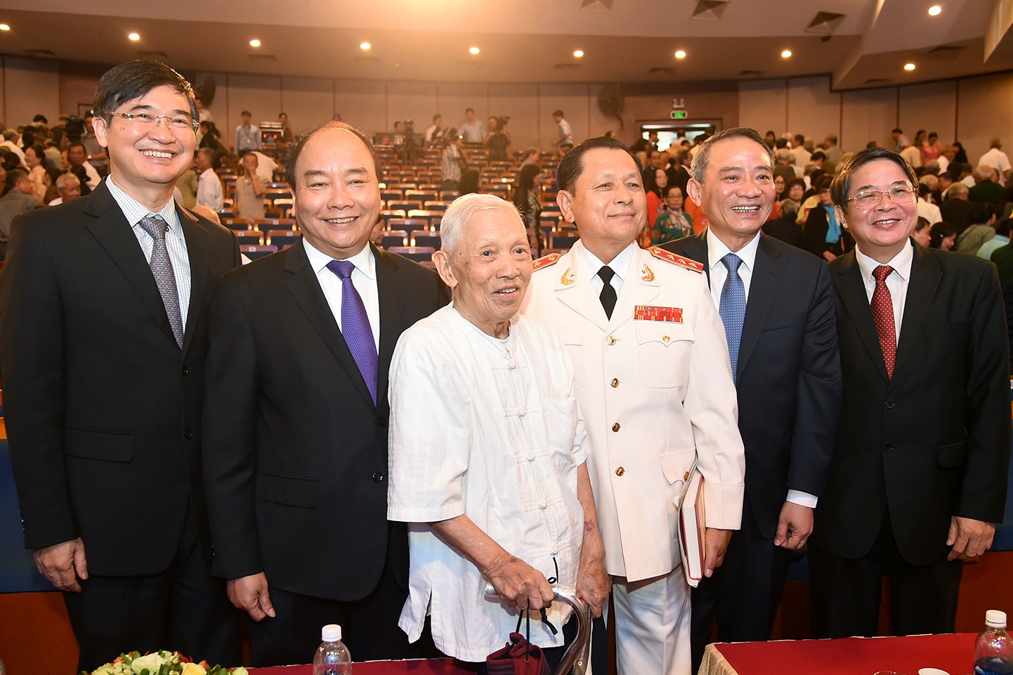 Thủ tướng dự lễ kỷ niệm 50 năm thành lập Đặc khu ủy Quảng Đà ảnh 2 Thu tuong du le ky niem 50 nam thanh lap Dac khu uy Quang Da anh 2