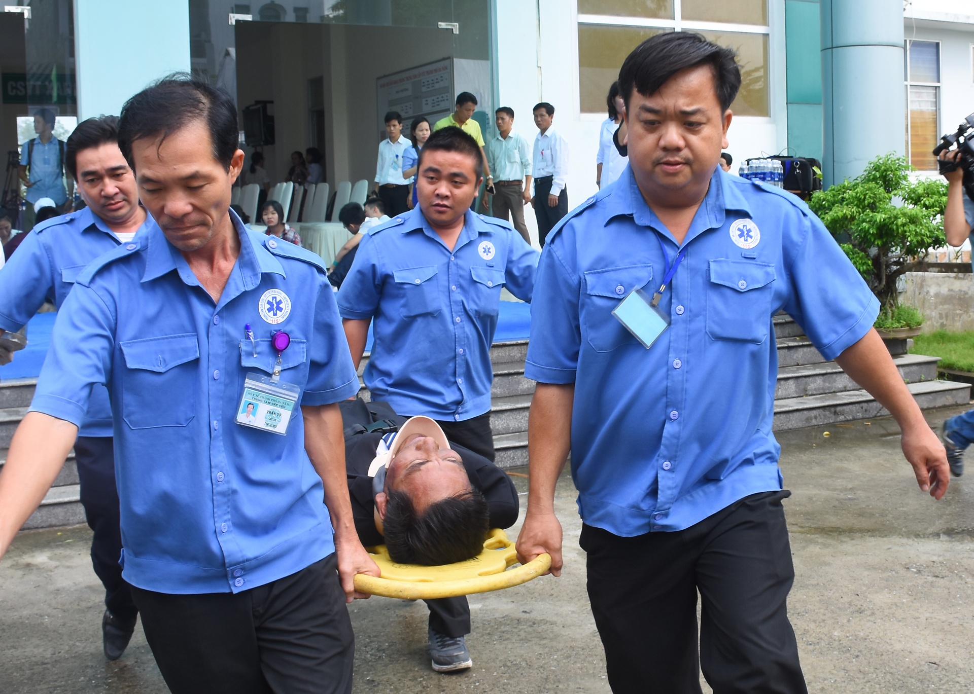 Nganh Y te ra quan lam nhiem vu tai APEC hinh anh