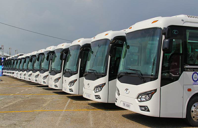 Ban giao oto cho cac dai bieu du APEC hinh anh