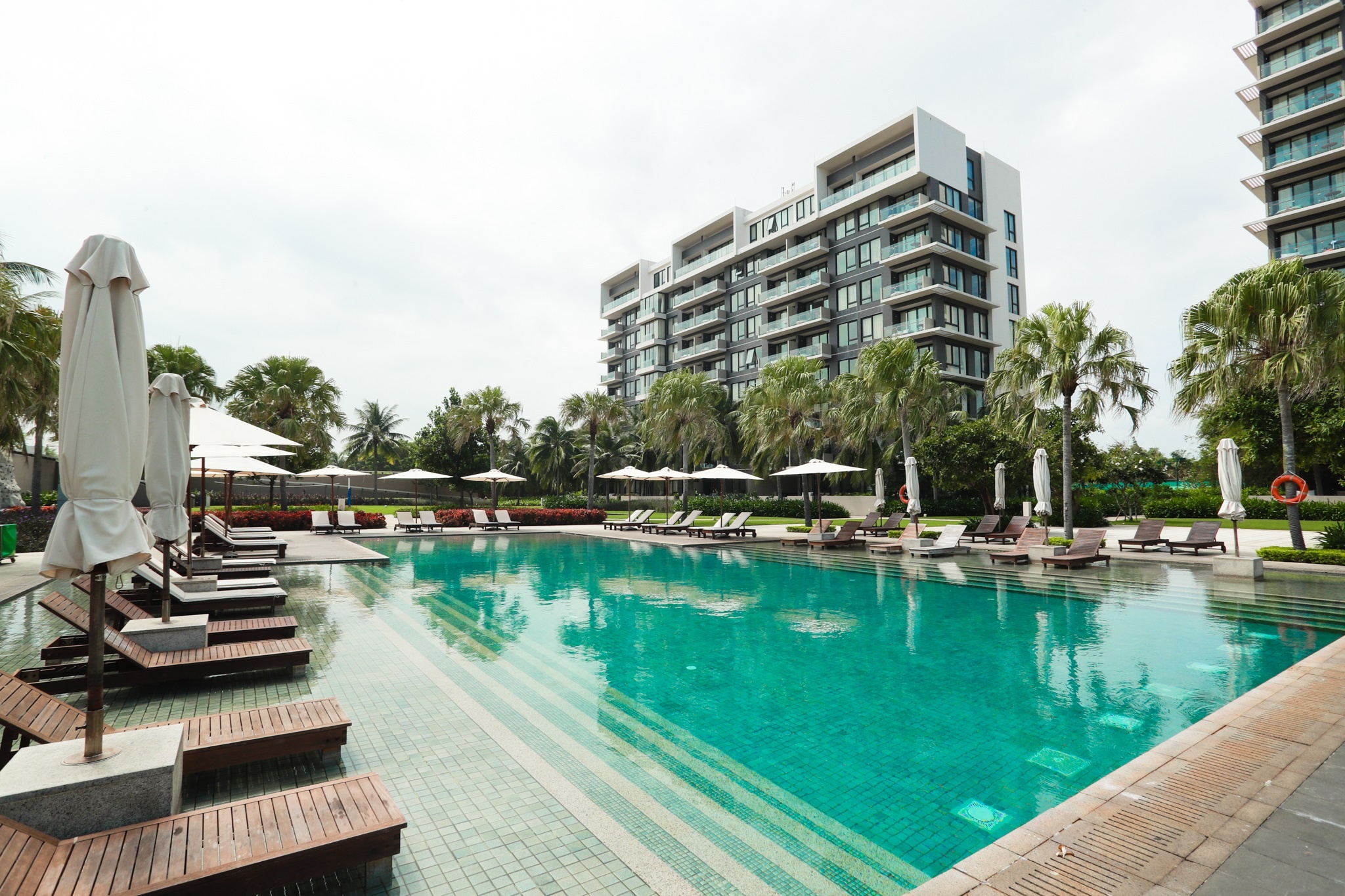 Resort duoc quan ly kieu My danh cho dai bieu APEC hinh anh