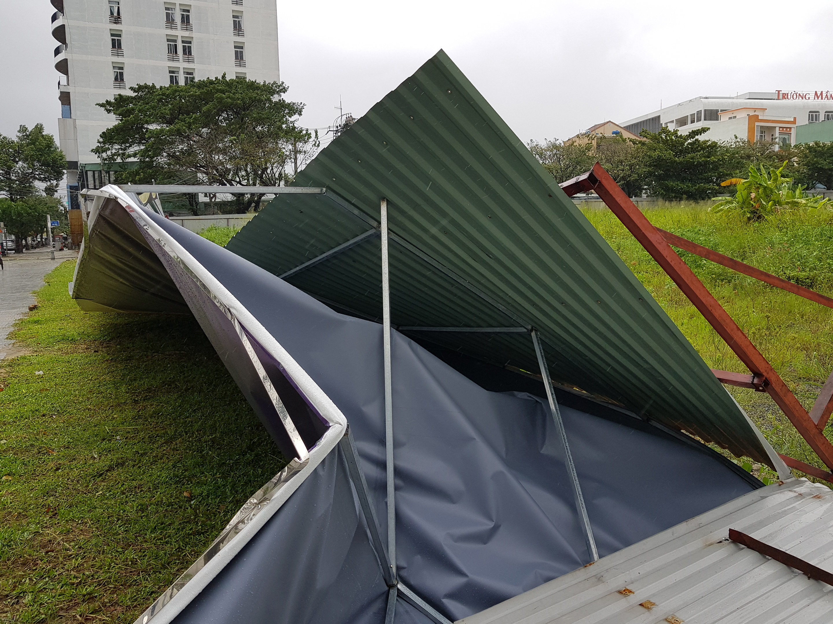 Chu tich Da Nang keu goi nguoi dan don ve sinh de don APEC hinh anh