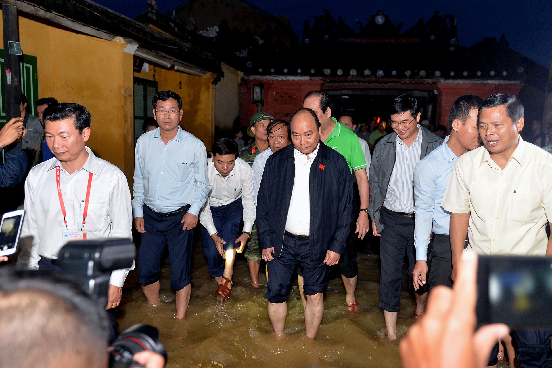 Thu tuong tham va lam viec tai Hoi An anh 1