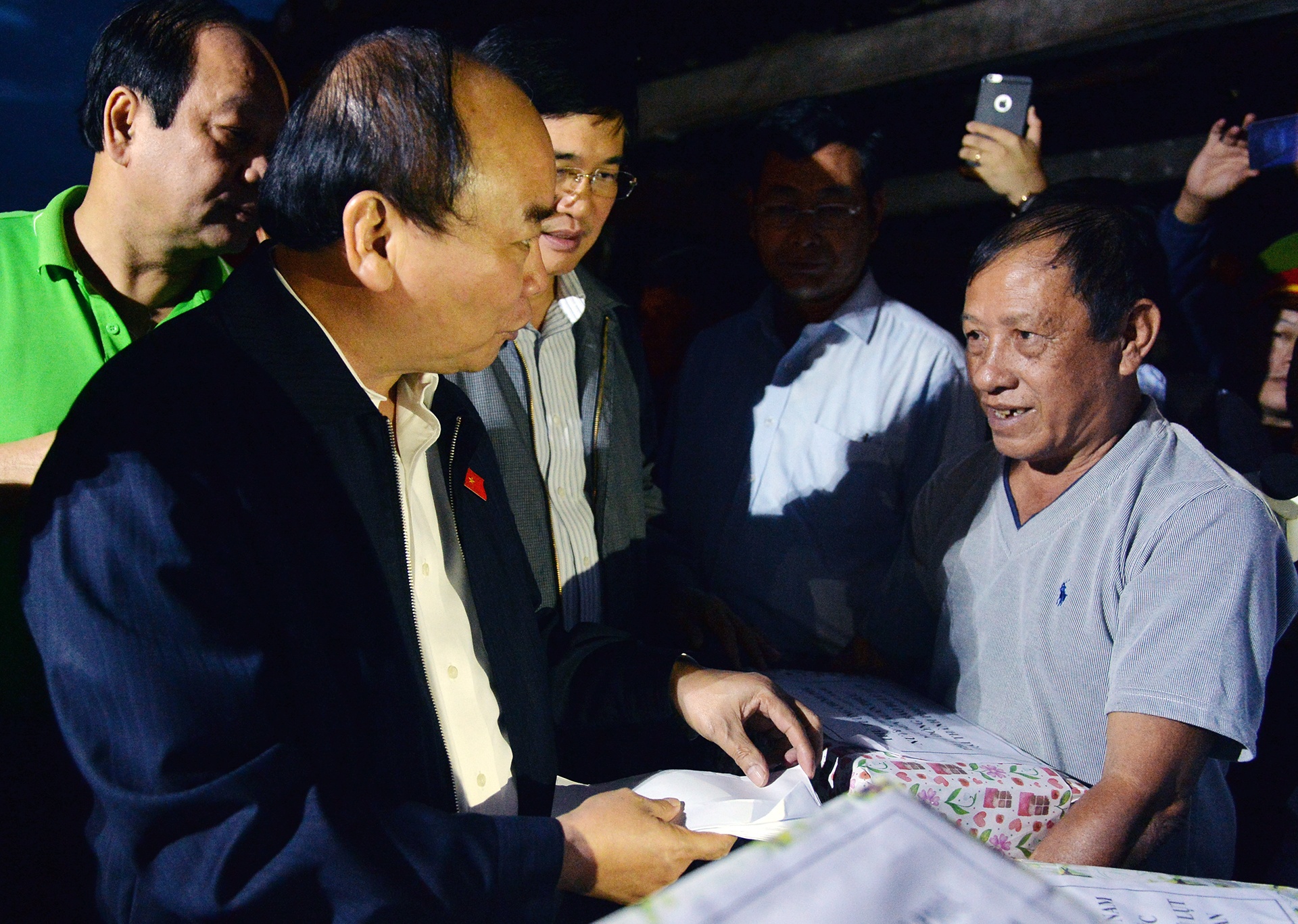 Thu tuong tham va lam viec tai Hoi An anh 5