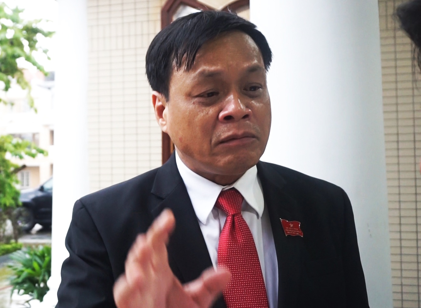 Tiep nhan cong chuc vao cac co quan hanh chinh anh 1