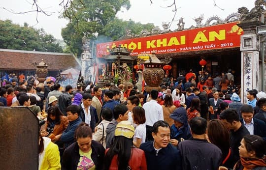 Giam doc dien luc di le den Tran gio hanh chinh mat chuc hinh anh