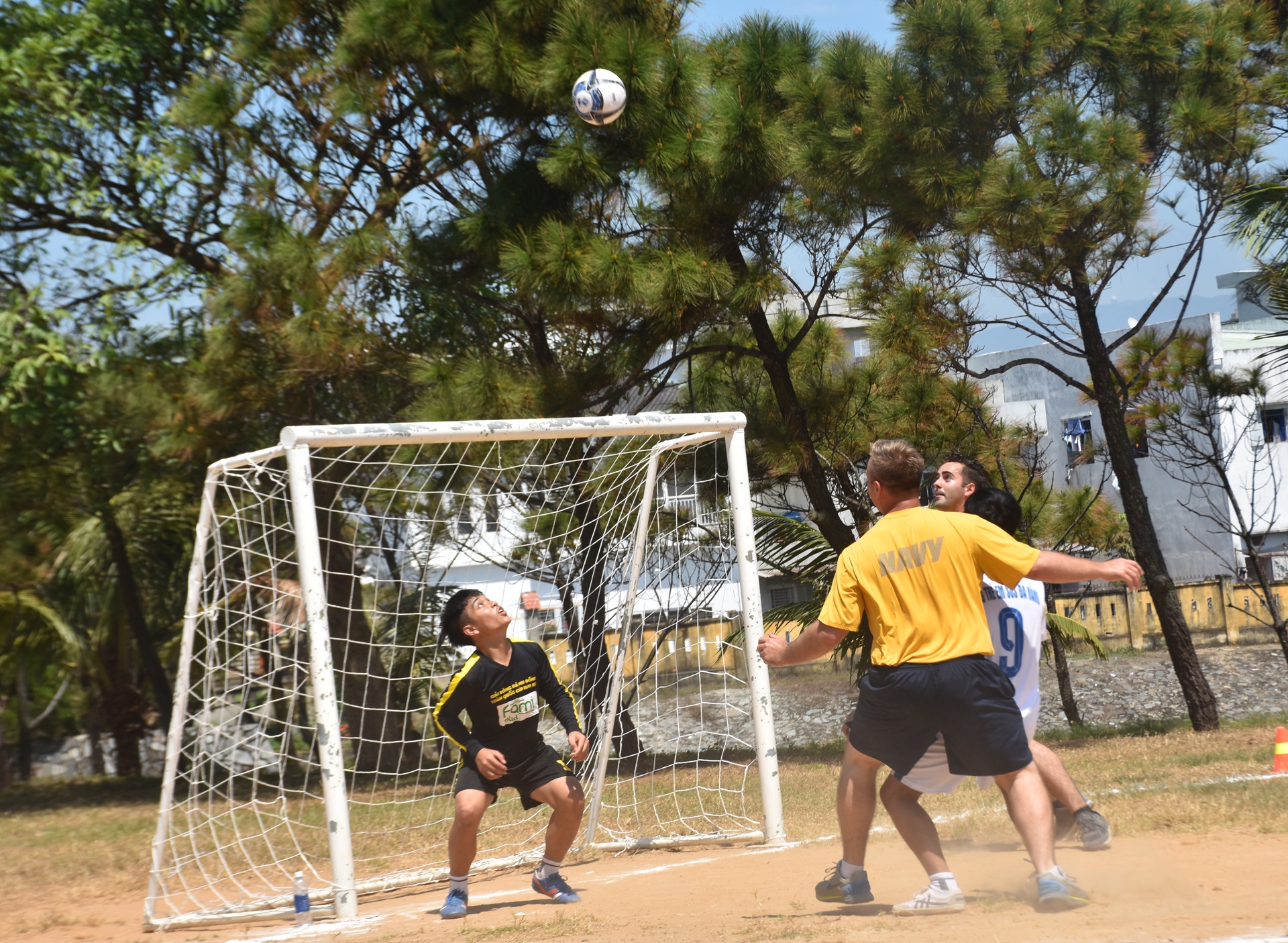 Hai quan My tham Da Nang anh 6