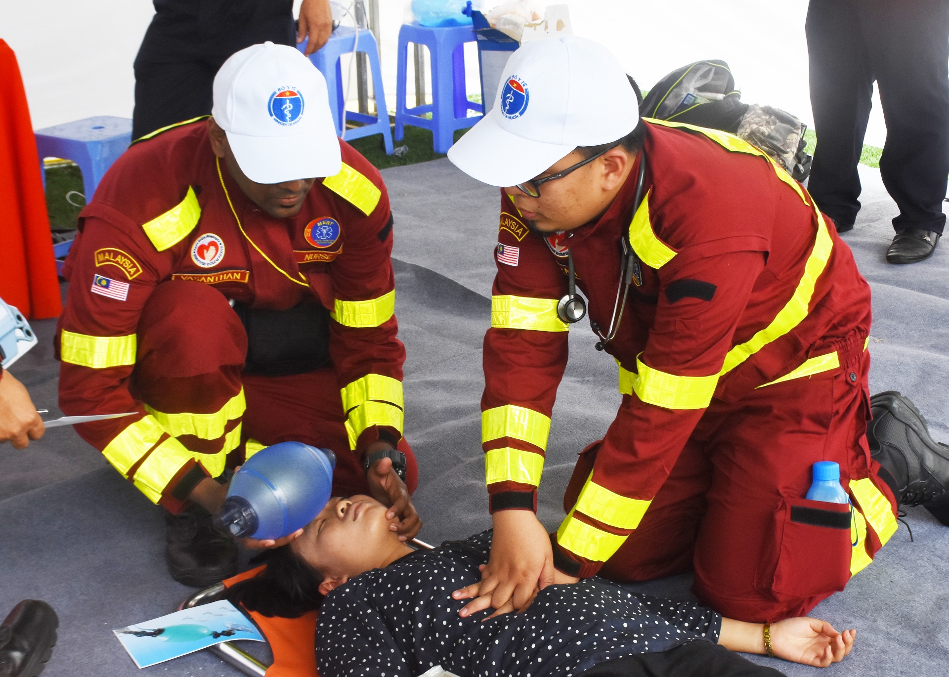 Dien tap ung pho voi tham hoa anh 7