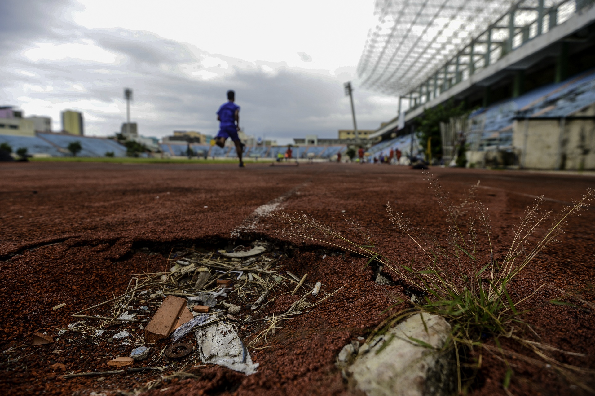 Da Nang xin mua lai san van dong Chi Lang anh 2