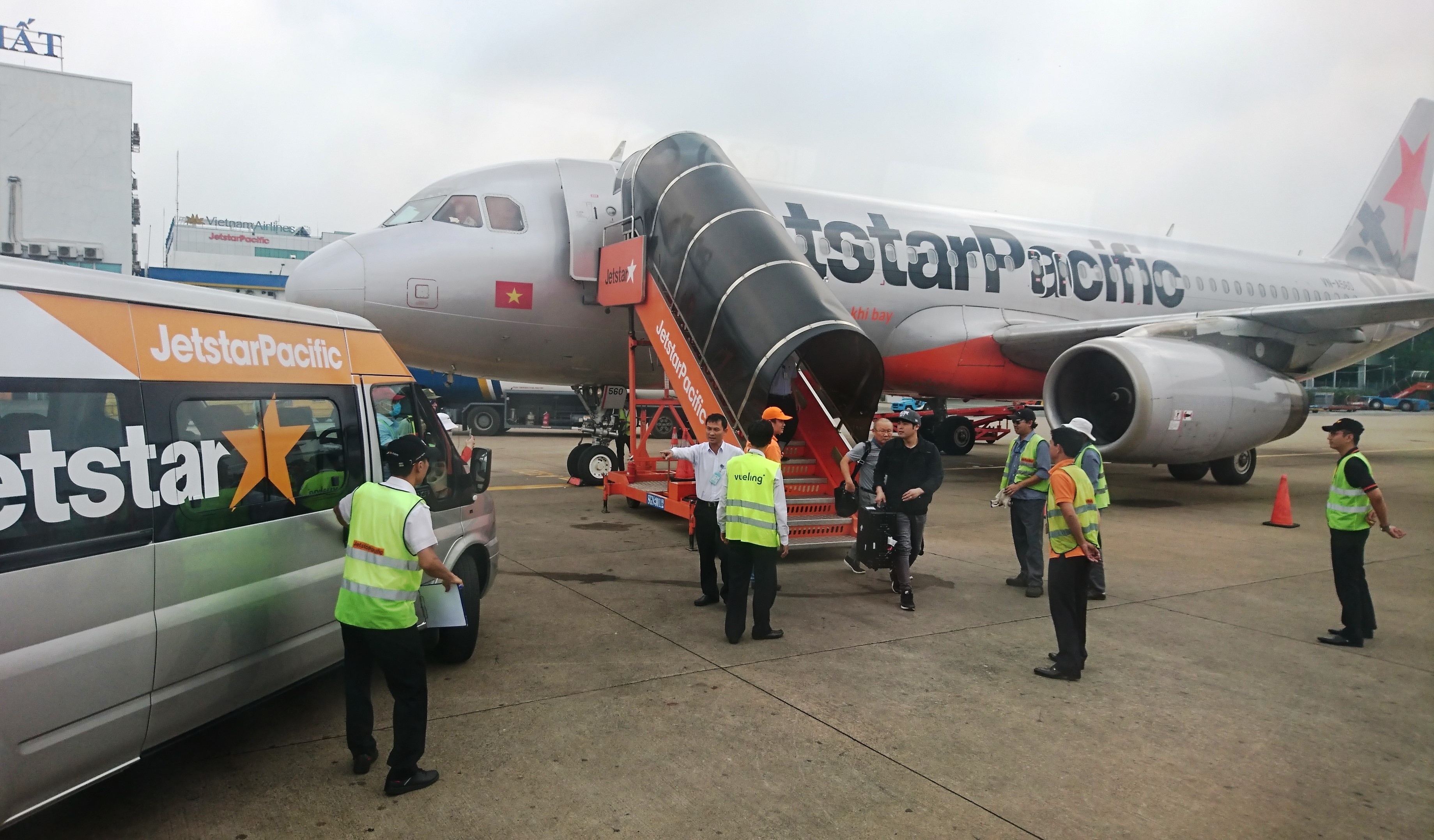 May bay tu Ha Noi di Da Lat phai vong xuong Cam Ranh do thoi tiet xau hinh anh