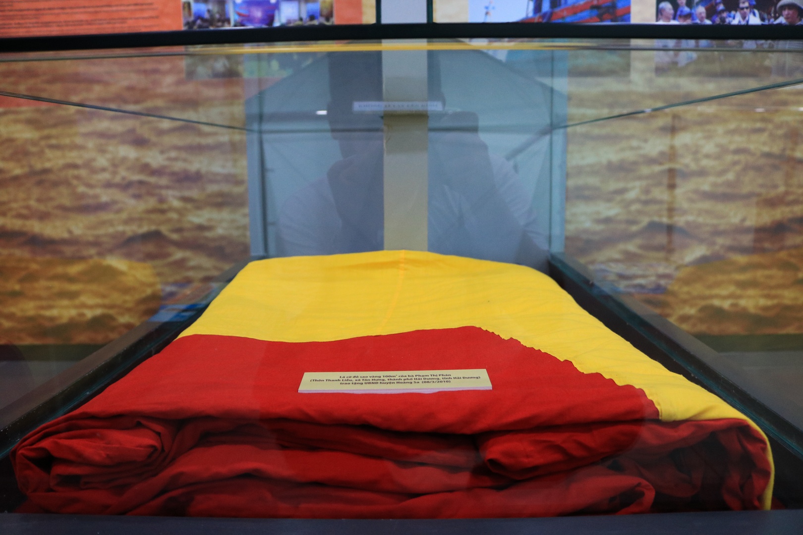 Nha trung bay Hoang Sa o Da Nang anh 10