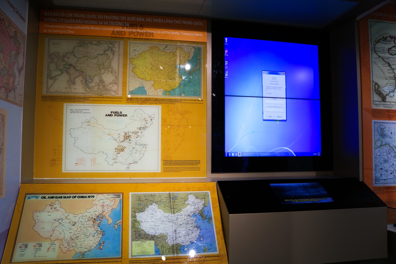 Nha trung bay Hoang Sa o Da Nang anh 7