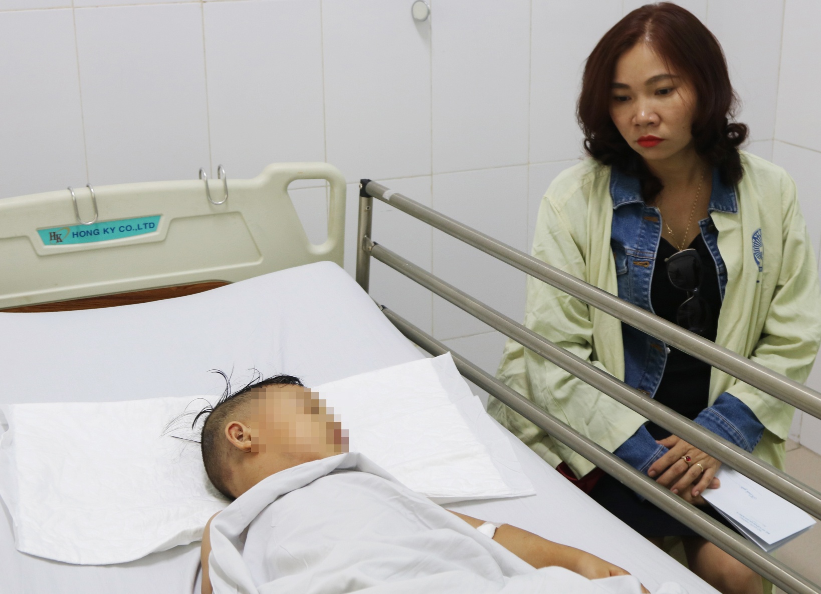 Tai nạn giao thông khiến 13 người chết ở Quảng Nam ảnh 2 Tai nan giao thong khien 13 nguoi chet o Quang Nam anh 2