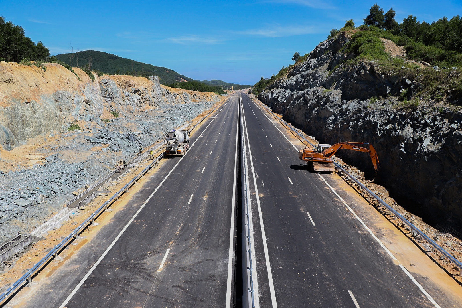 Cao toc Da Nang - Quang Ngai cham tien do anh 1