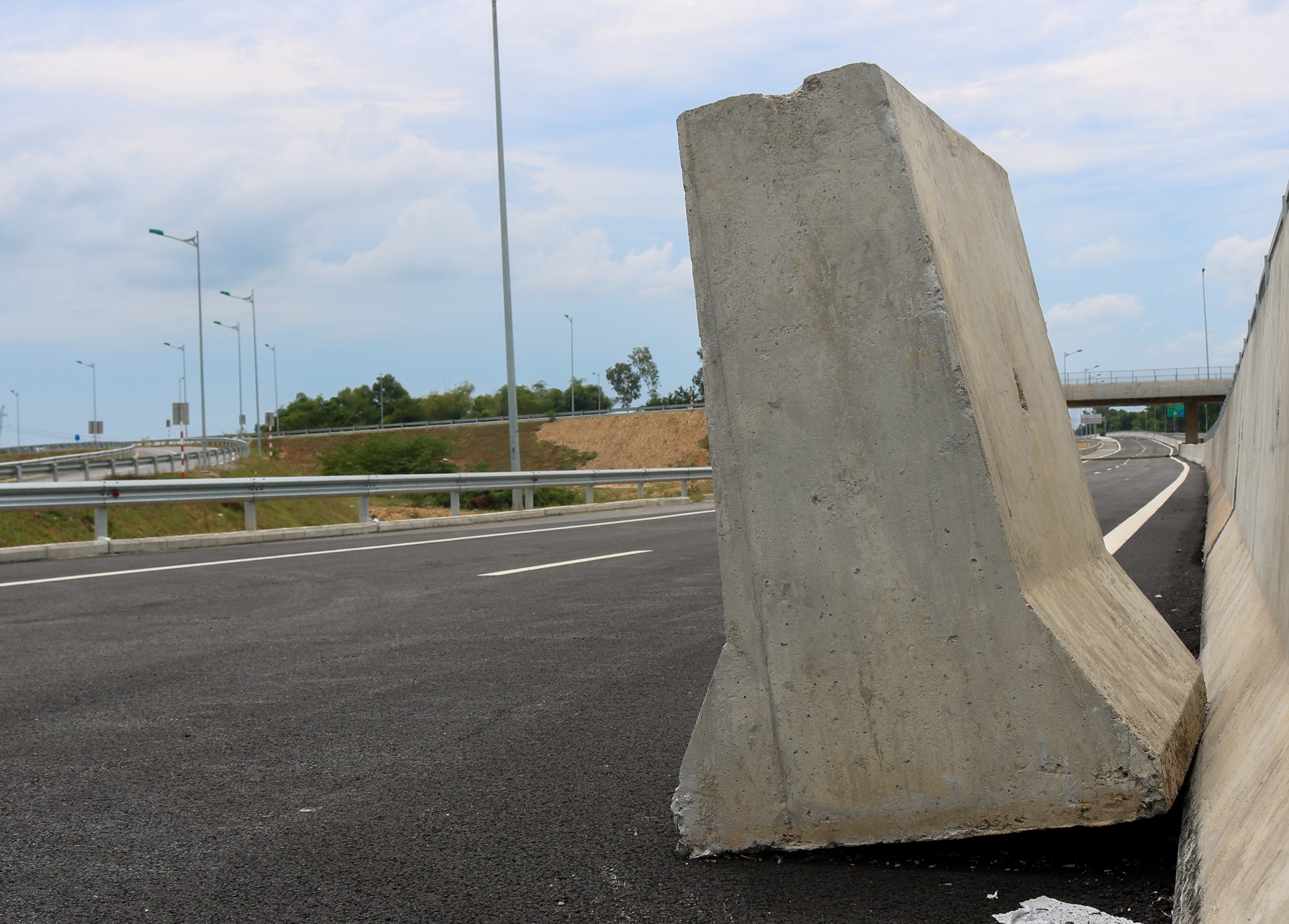 Cao toc Da Nang - Quang Ngai cham tien do anh 6