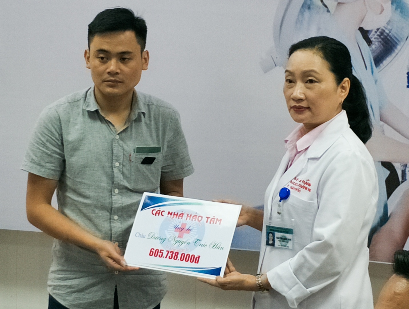 Bon nan nhan trong vu xe ruoc dau gap nan o Quang Nam da tinh tao hinh anh