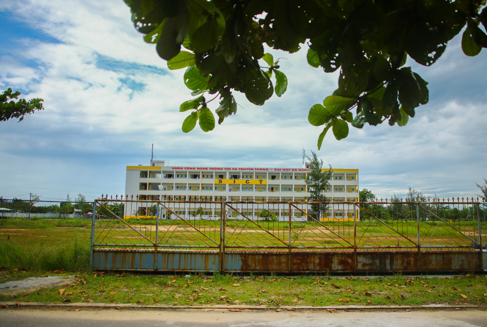 Làng Đại học treo 2 thế kỷ ở Đà Nẵng ảnh 6 Lang Dai hoc treo 2 the ky o Da Nang anh 6