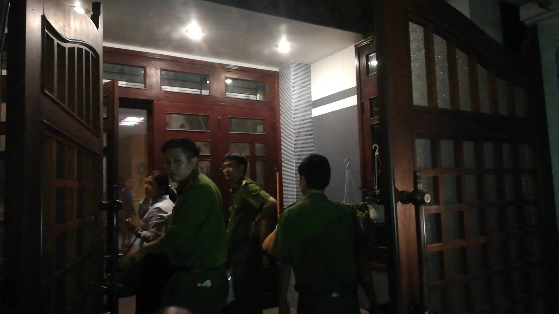 Cựu Chánh văn phòng Thành ủy Đà Nẵng ảnh 1 Cuu Chanh van phong Thanh uy Da Nang anh 1