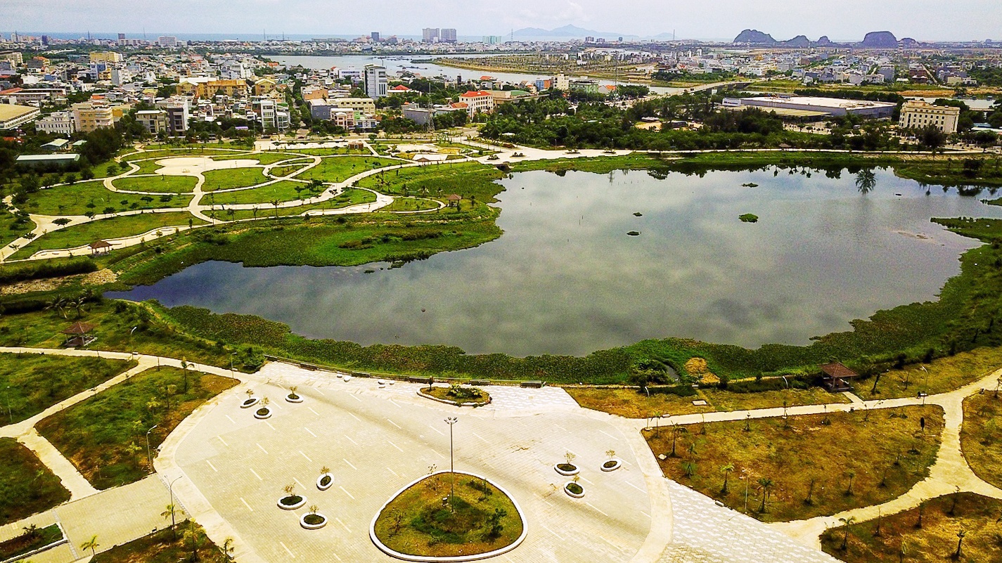 Cong vien 50 ty dong o Da Nang bo hoang anh 1