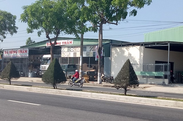 Ban dat quoc phong gan san bay Da Nang anh 3