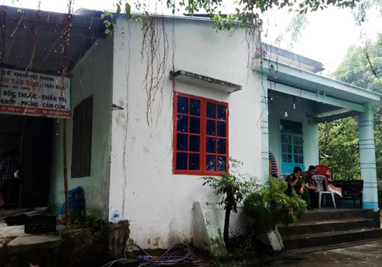 Bat nghi pham sat hai thay thuoc, cuop tai san hinh anh