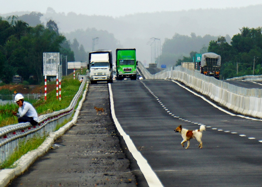 Bo GTVT thanh tra cao toc 34.500 ty lieu co vua da bong, vua thoi coi? hinh anh