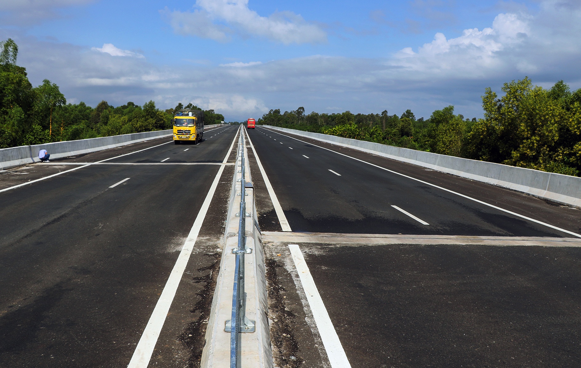 cao toc 34.500 ty bi nut,  tham dot anh 2