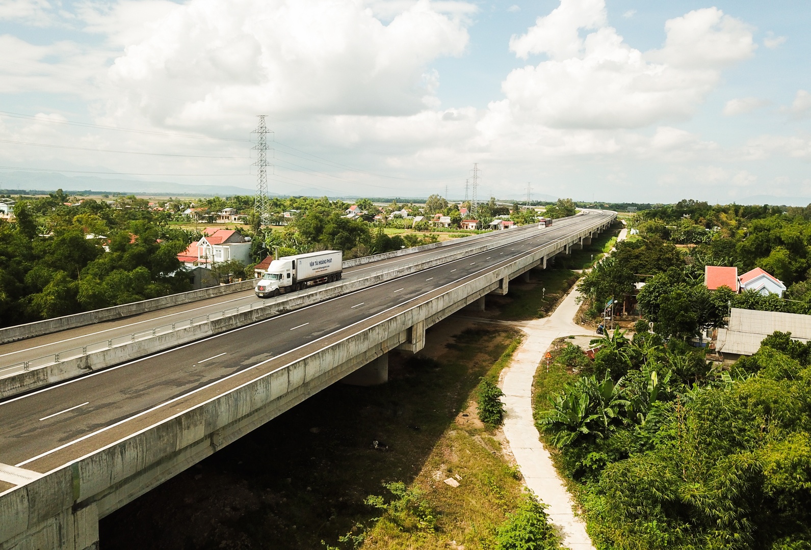 Hu hong tren cao toc 34.500 ty anh 1