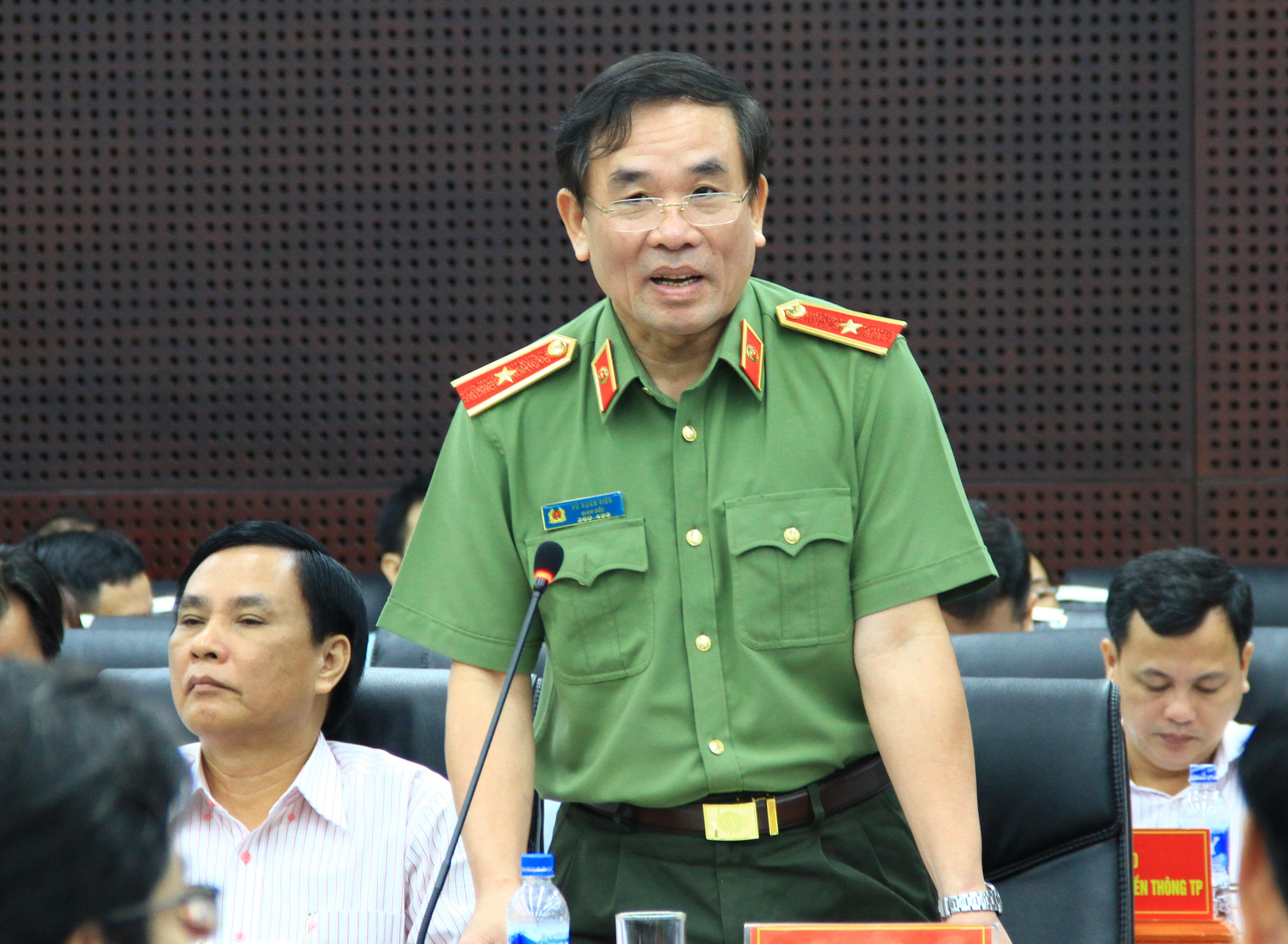 Tuong cong an noi ve 'xa hoi den' doi no thue o Da Nang hinh anh