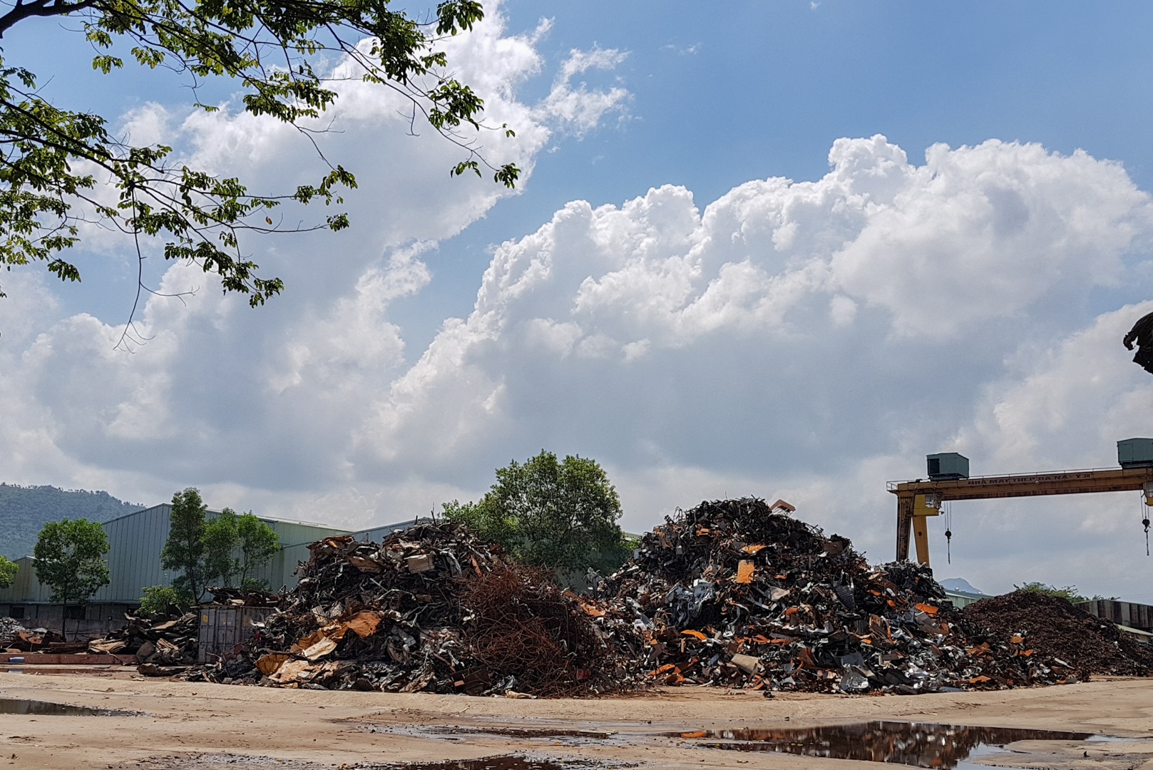 Hai nhà máy thép ở Đà Nẵng gây ô nhiễm ảnh 2 Hai nha may thep o Da Nang gay o nhiem anh 2