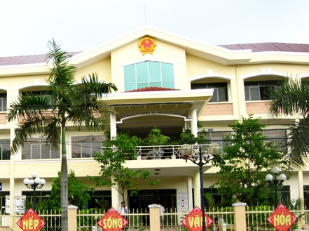 Xem xet xu ly Chu tich quan Lien Chieu lien quan vi pham dat dai hinh anh