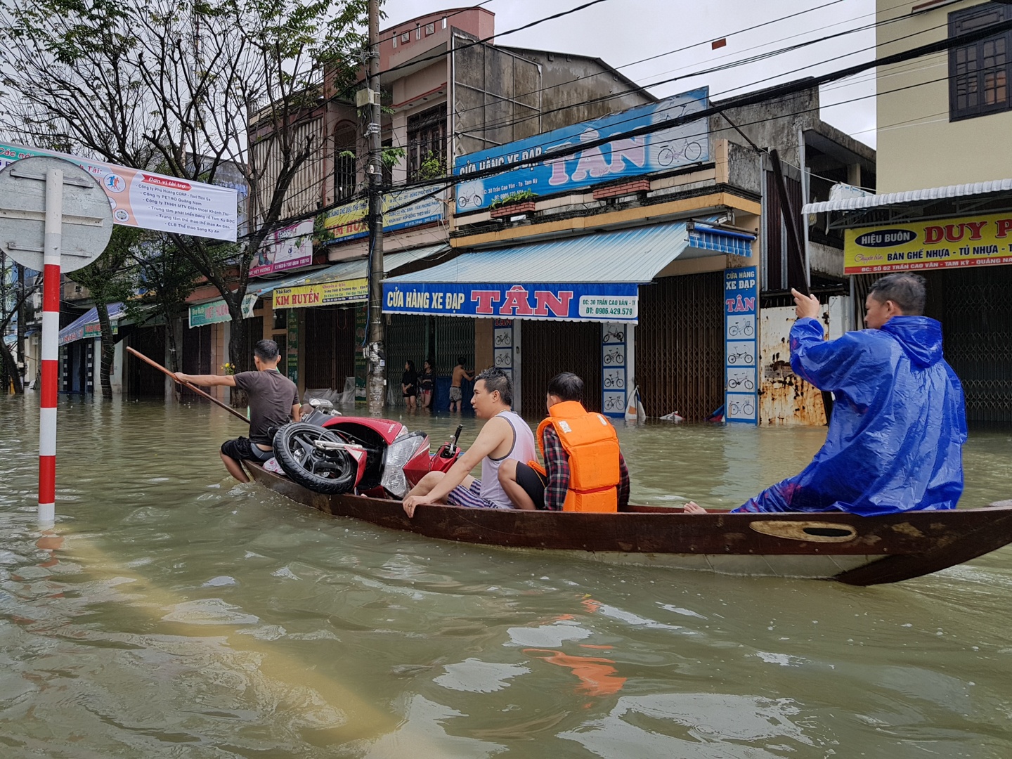 Da Nang hoan hop HDND de ung pho mua lu lich su hinh anh