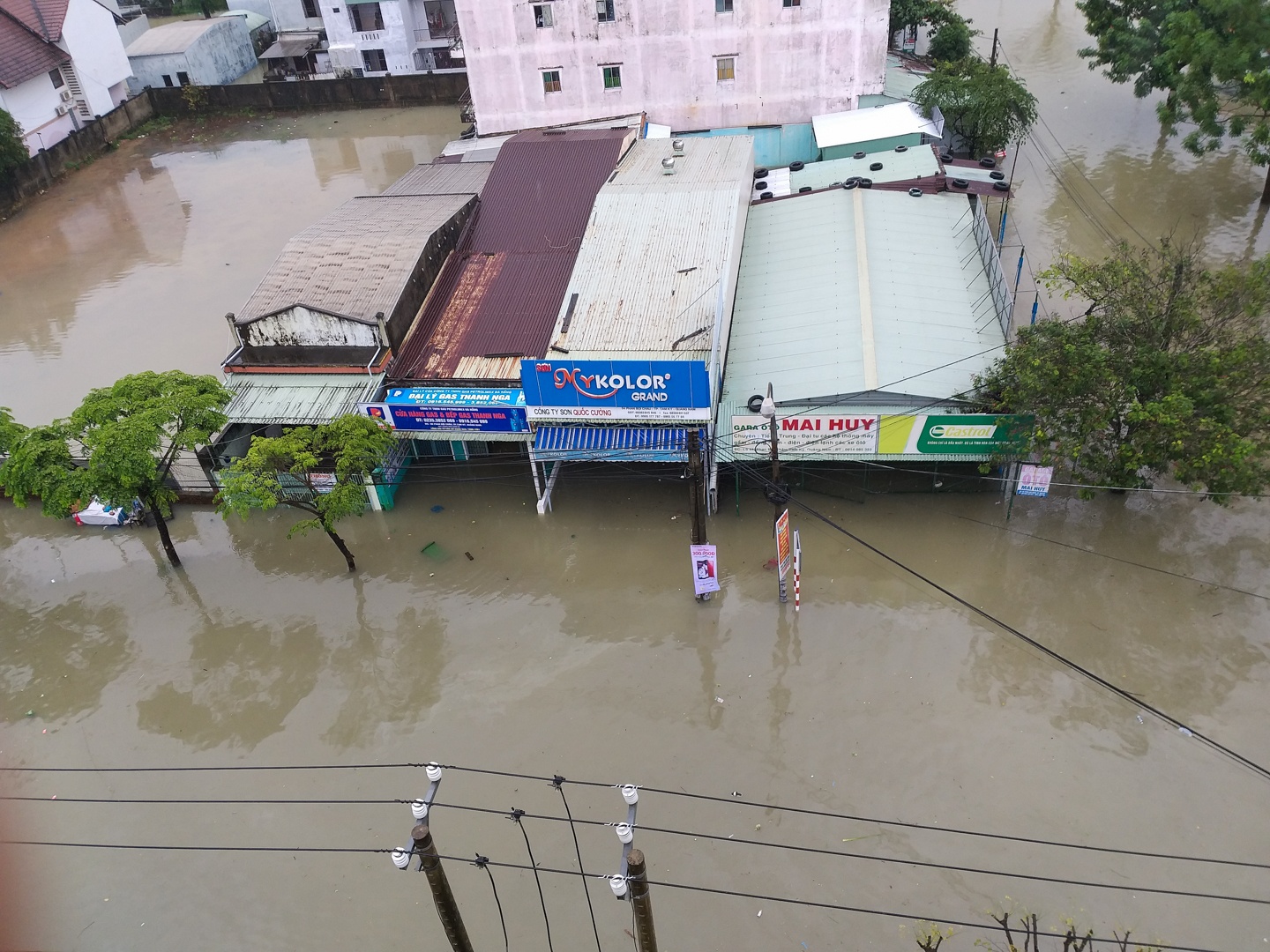 Tam Kỳ thất thủ sau trận mưa lớn ảnh 4 Tam Ky that thu sau tran mua lon anh 4