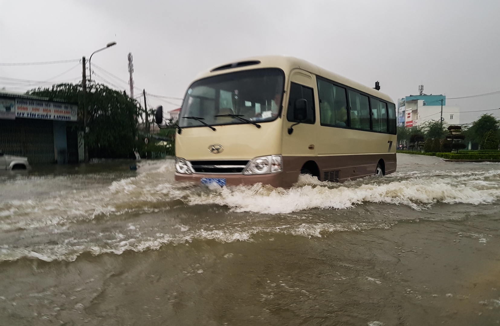 Quoc lo 1A co lap do mua lu anh 7