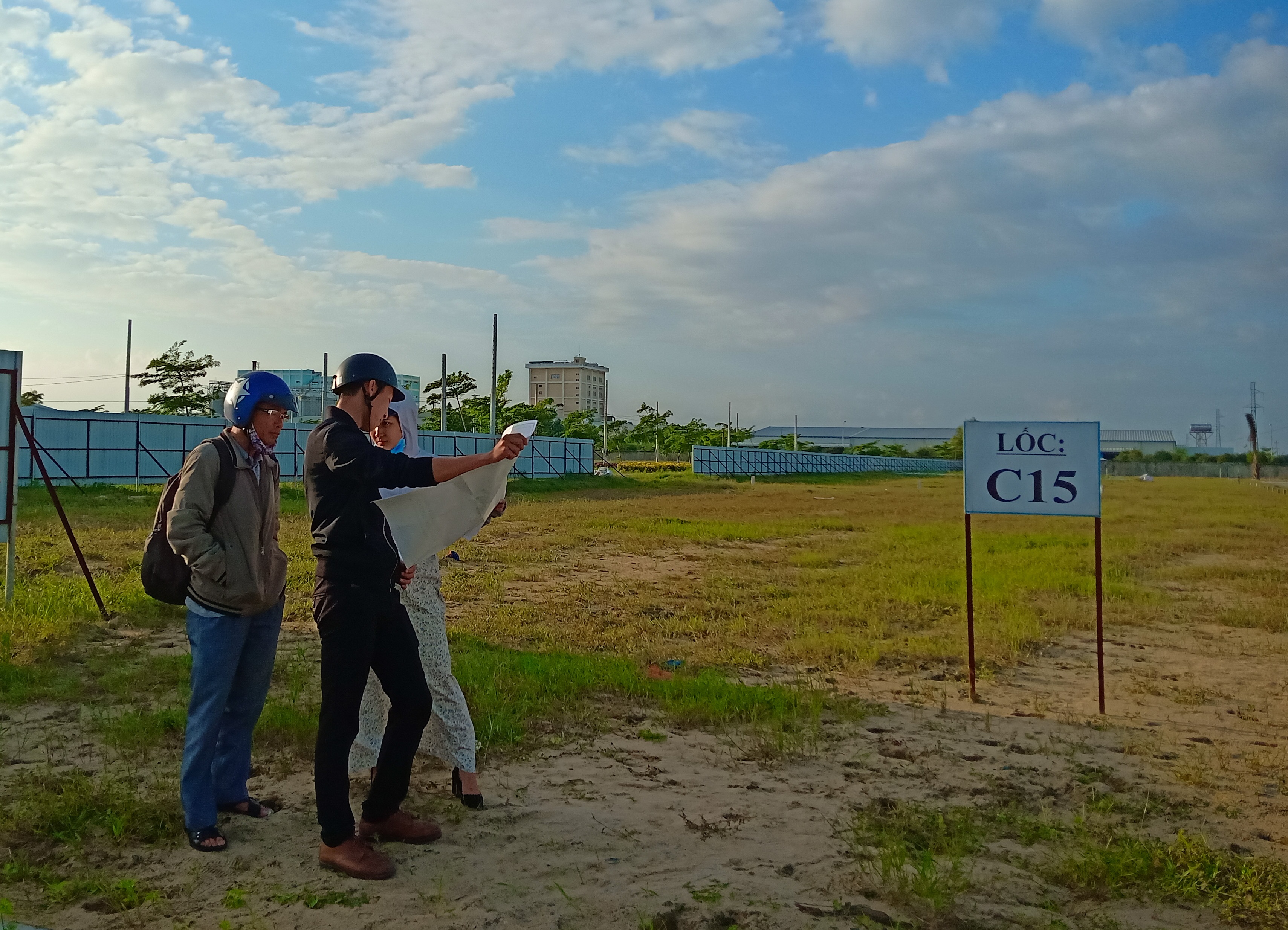 Cong ty Bach Dat An ban dat du an trai quy dinh? hinh anh