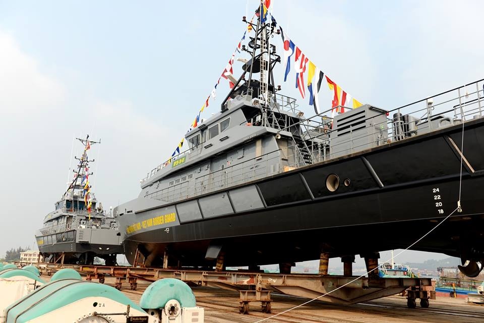 Ha thuy 2 tau tuan tra cao toc cho Bo doi Bien phong hinh anh