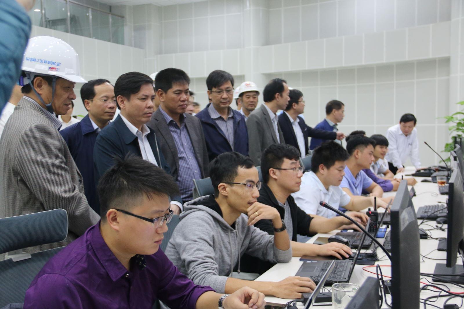 Tuyen duong sat Cat Linh - Ha Dong anh 1