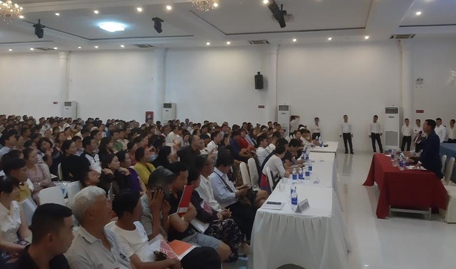 Bach Dat An no so do cua 1.000 khach hang anh 1